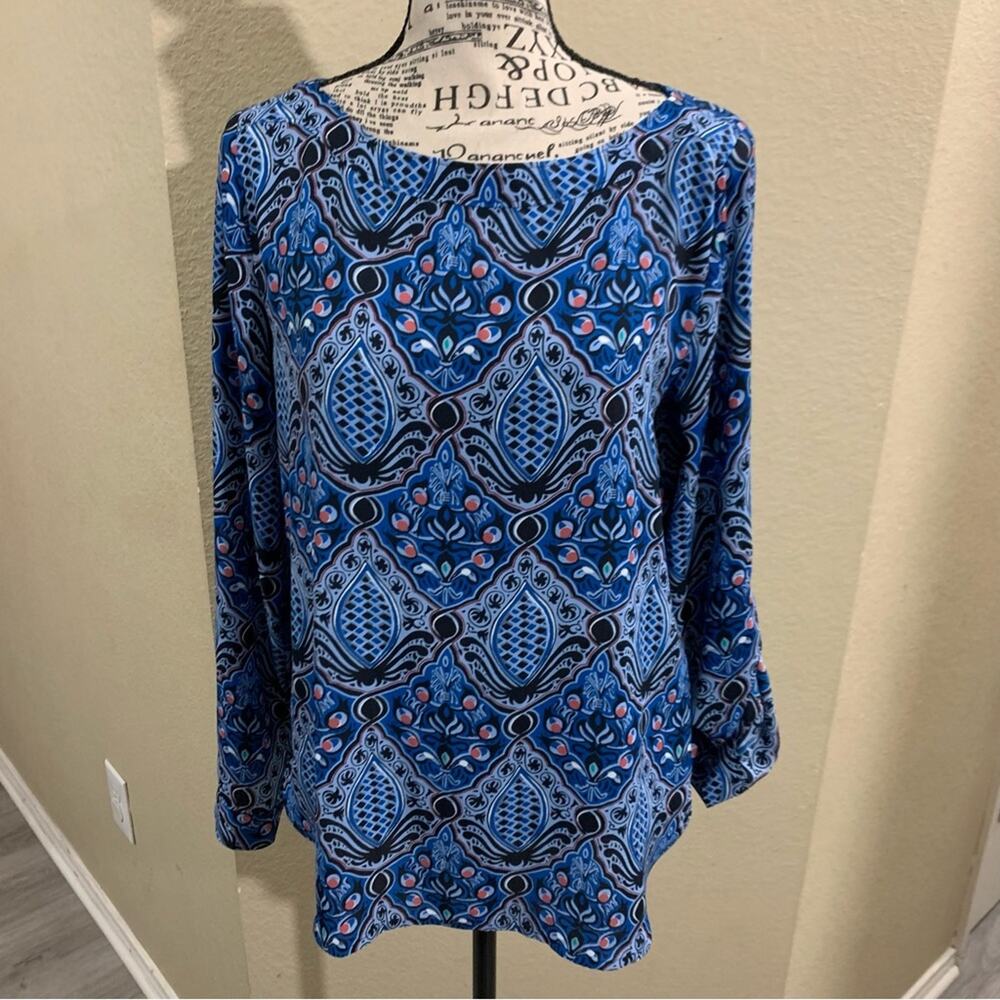 Loft patterned blouse size xs extra‎ small